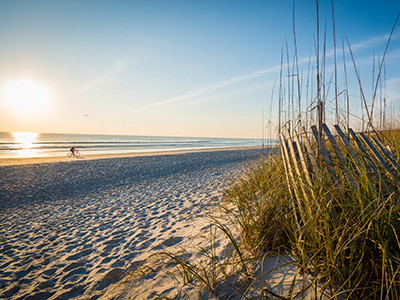 Lever du soleil sur la plage de Jacksonville en Floride